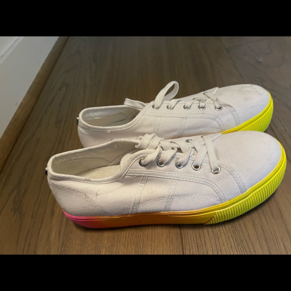 Lightly worn Steve Madden‘s